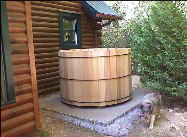 Look Cajun, a bathtub! Look Cajun, a bathtub!
